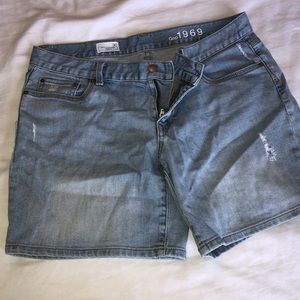Gap sexy boyfriend shorts size 30 (10)